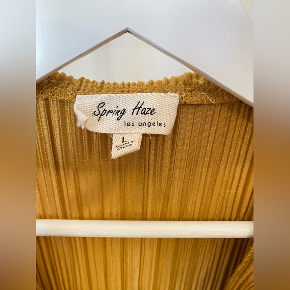 Spring Haze Gold Pleated Pant Set Size Large - Picture 15 of 16